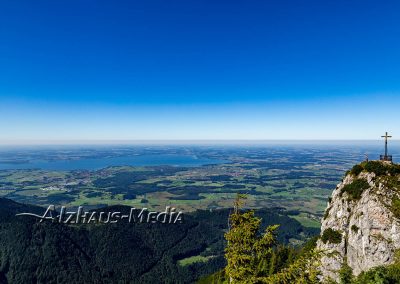 Alzhaus-Media Bildagentur im Chiemgau: Chiemsee und Hochfelln-Gipfel