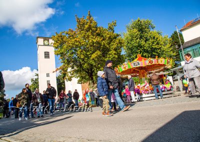 Alzhaus-Media Bildagentur im Chiemgau: Fest auf dem Traunreuter Stadtplatz